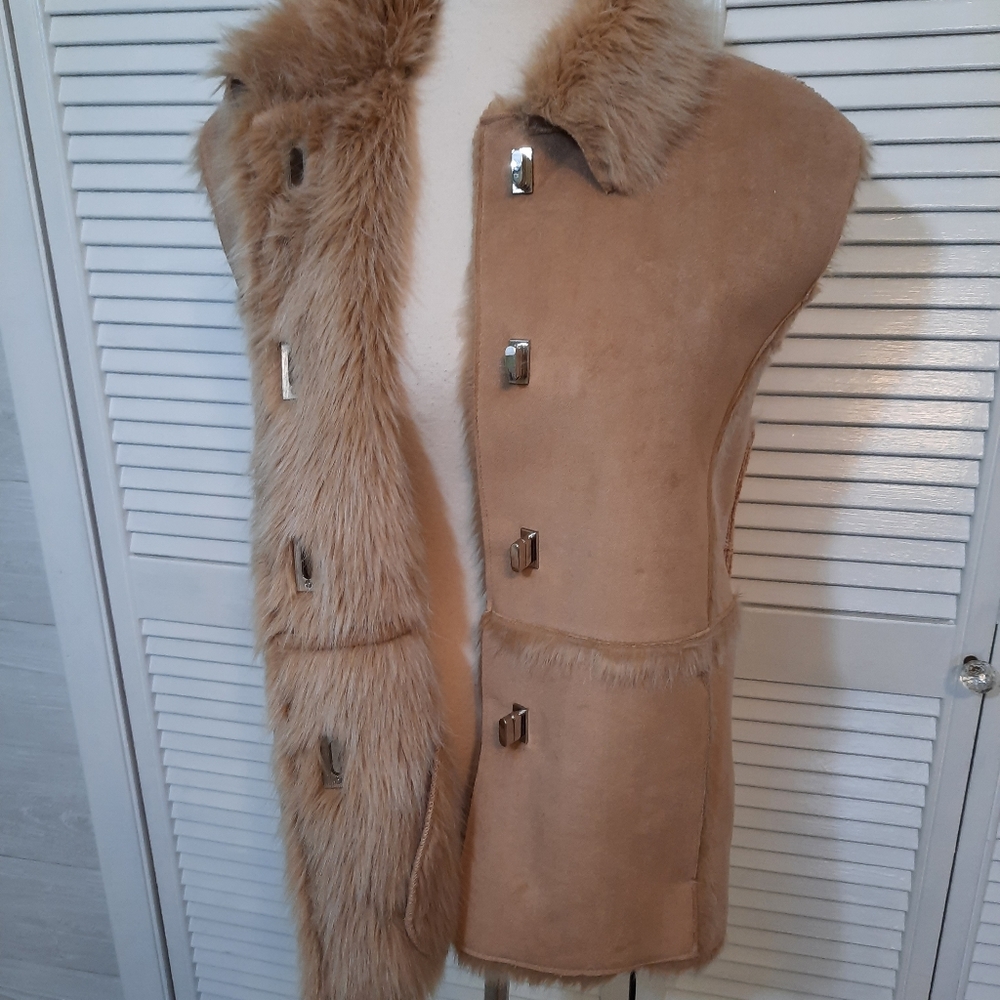 lisa International faux fur suede vest LG - Picture 2 of 6